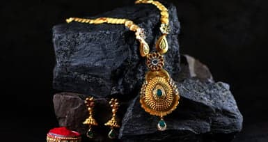 Best Dates to Buy Gold Jewelry in November 2023