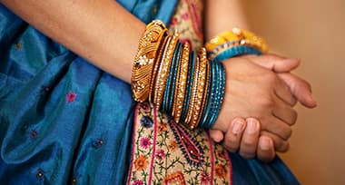 Why do Hindu Women Wear Bangles?
