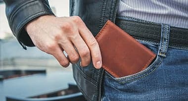 Wallet Color According to Your Zodiac Sign and Vastu