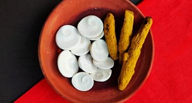 What Are the Uses and Benefits of Gomti Chakras?
