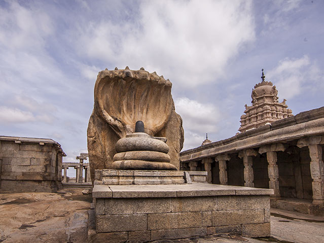 Lepakshi Veerabhadra Temple