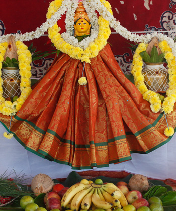 Nivedhyam: Kadali Pazham (Bhagavathi)
