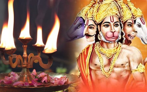 Archanas to Hanuman at Panchamukha Hanuman at Chakrapani Temple