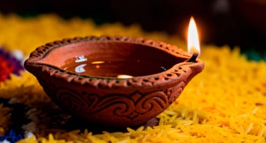 கார்த்திகை தீபமும் சொக்கப்பானையும்: அகத்தையும் புறத்தையும் ஒளிர்க்கும் ஆன்மிக சின்னம்