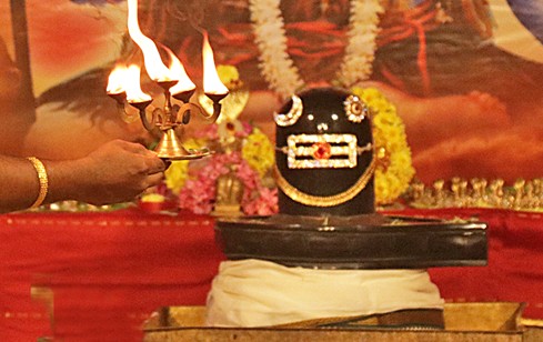 Archana (Pooja) to Shiva at His Powerspot