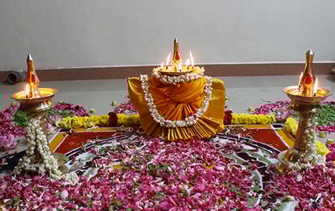 Duo 5-Priest Bhagavati Seva Pooja Duo 5-Priest Bhagavati Seva Pooja