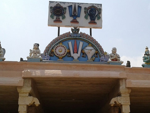 Makara Nedunkuzhaikathar Temple